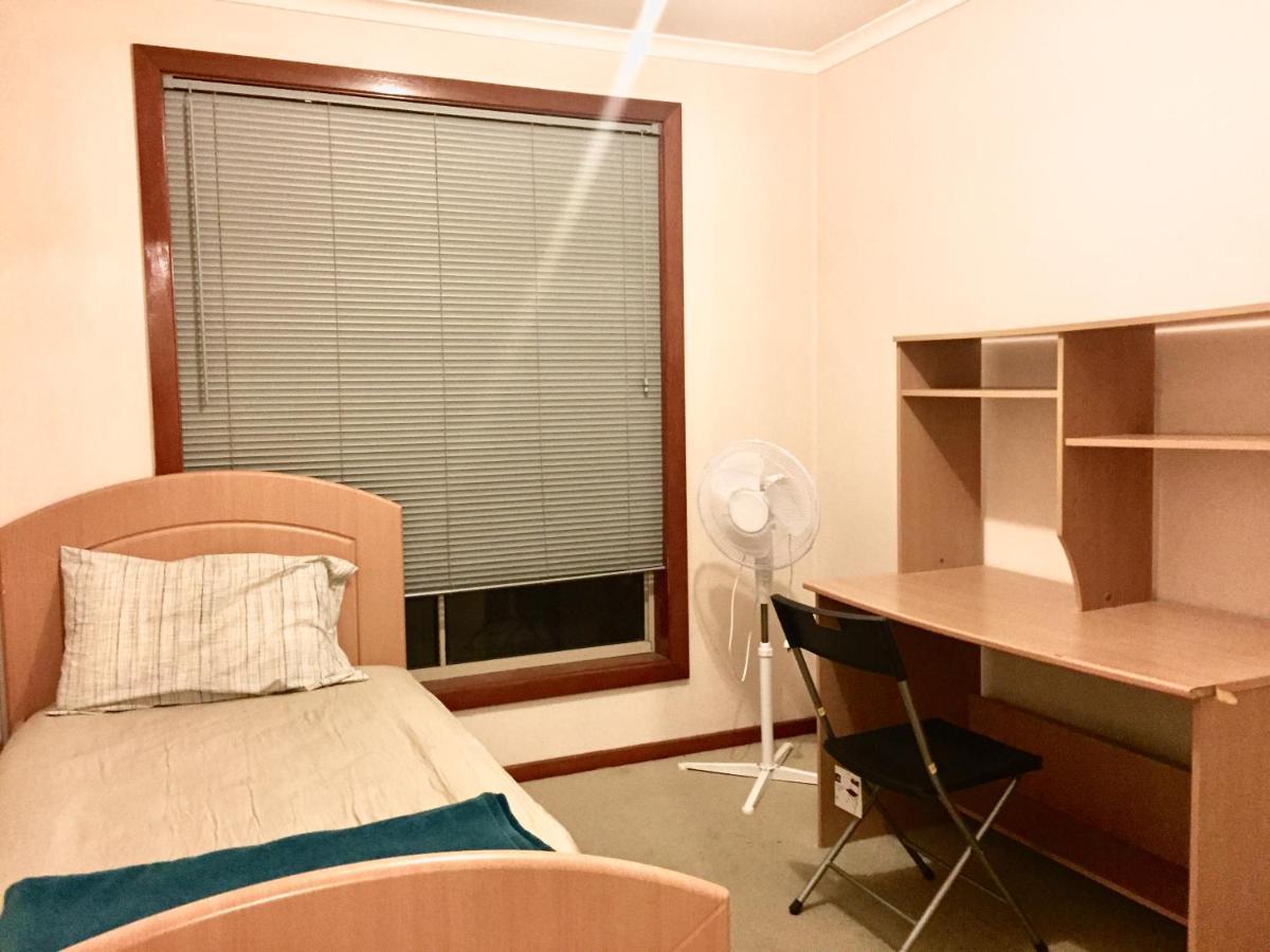 Budget Clayton Homestay المظهر الخارجي الصورة