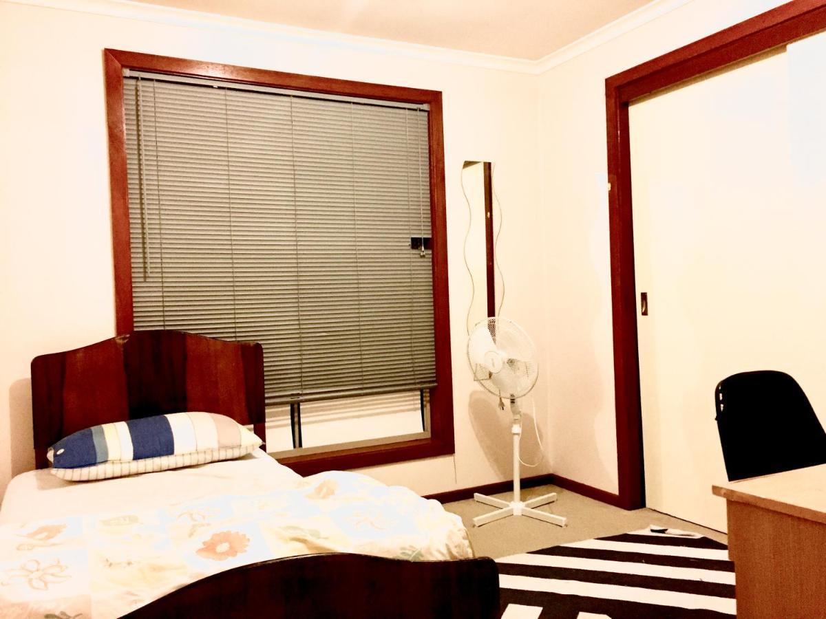 Budget Clayton Homestay المظهر الخارجي الصورة